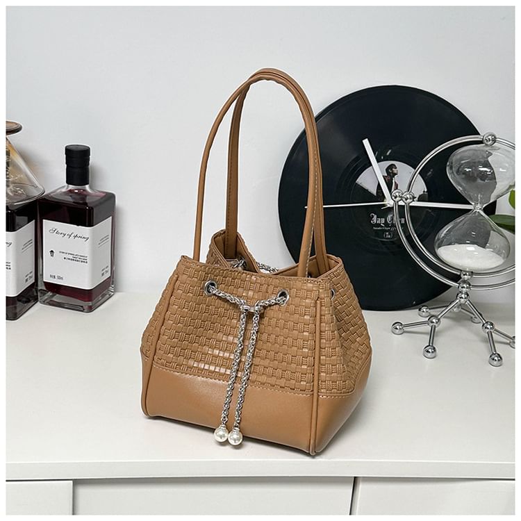 Faux Pearl Drawstring Woven Bucket Bag