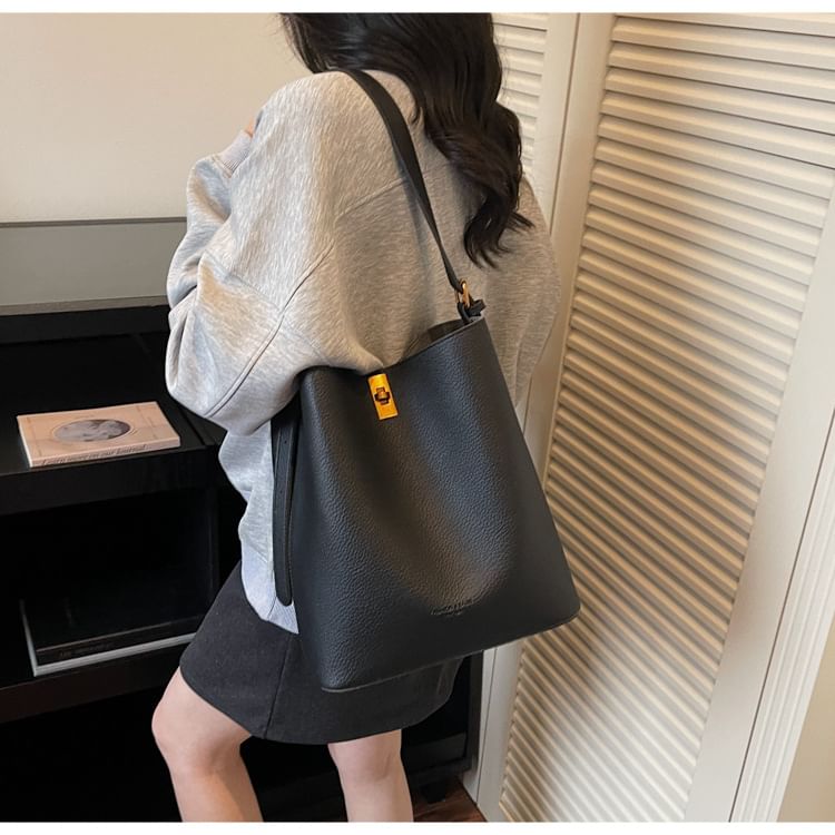 Set: Plain Faux Leather Tote Bag + Pouch