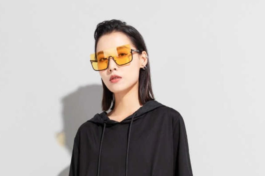 Elbow-Sleeve Two Tone Hoodie
