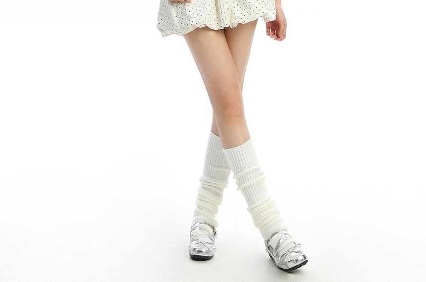 Short-Sleeve Mock Neck Solid Ruffle Trim Tee