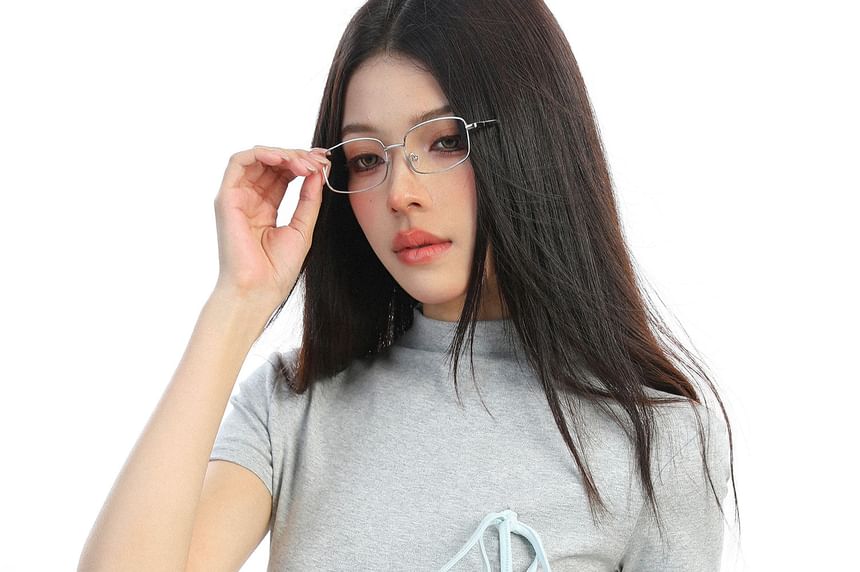 Short-Sleeve Mock Neck Solid Ruffle Trim Tee