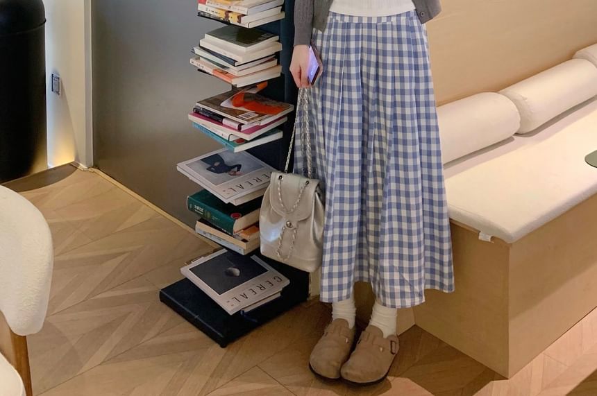 Round Neck Plain Cable Knit Cardigan / Mid Rise Plaid Maxi A-Line Skirt