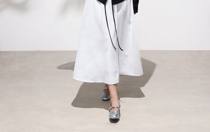 Scoop Neck Button-Up Plain Cardigan / Sleeveless Midi A-Line Dress