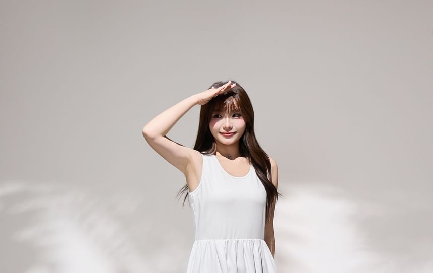 Scoop Neck Button-Up Plain Cardigan / Sleeveless Midi A-Line Dress