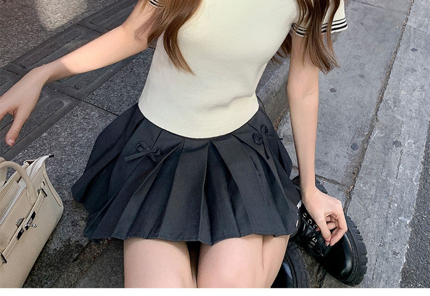 Short Sleeve Crewneck Contrast Trim Knit Shirt