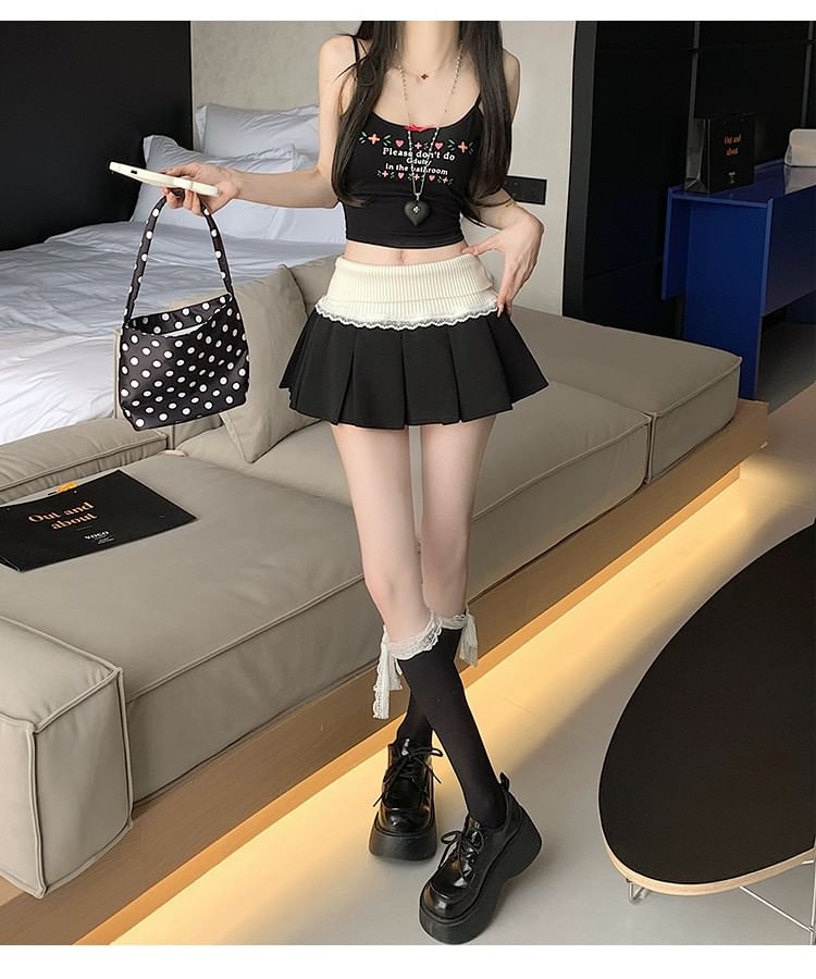 Solid Pleated Mini Skirt - Altfashion Shop