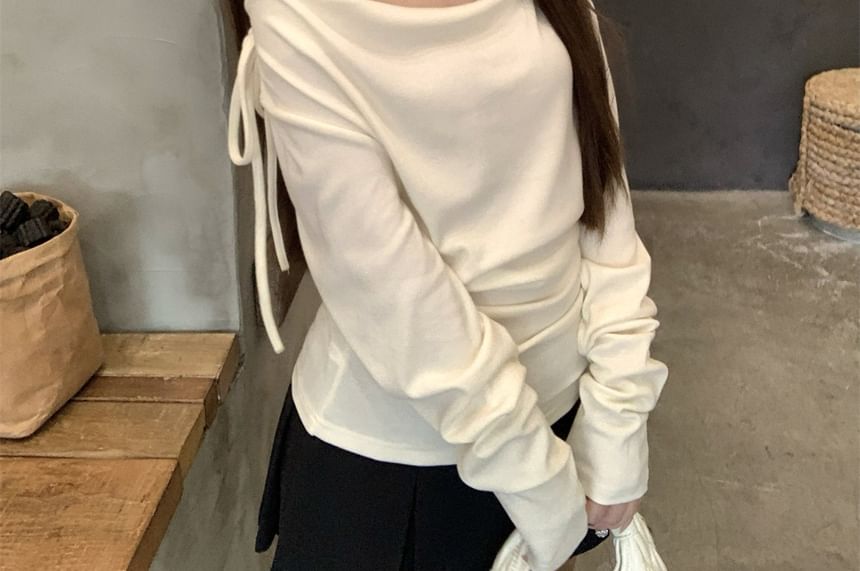 Extended Sleeve Cowl Neckline Basic Tee