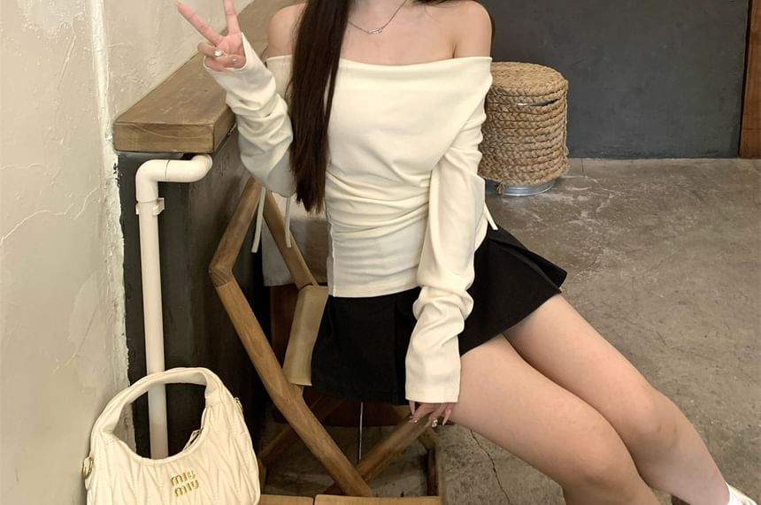 Extended Sleeve Cowl Neckline Basic Tee