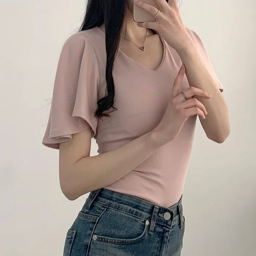 Cropped V-Neck Tee with Sleeveless Style
