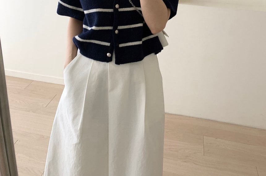 Striped Button-Down Knit Crop Top with V-Neckline