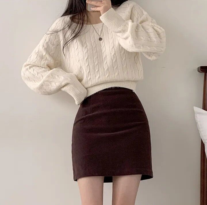 Square Neck Cropped Knit Top with Long Sleeves