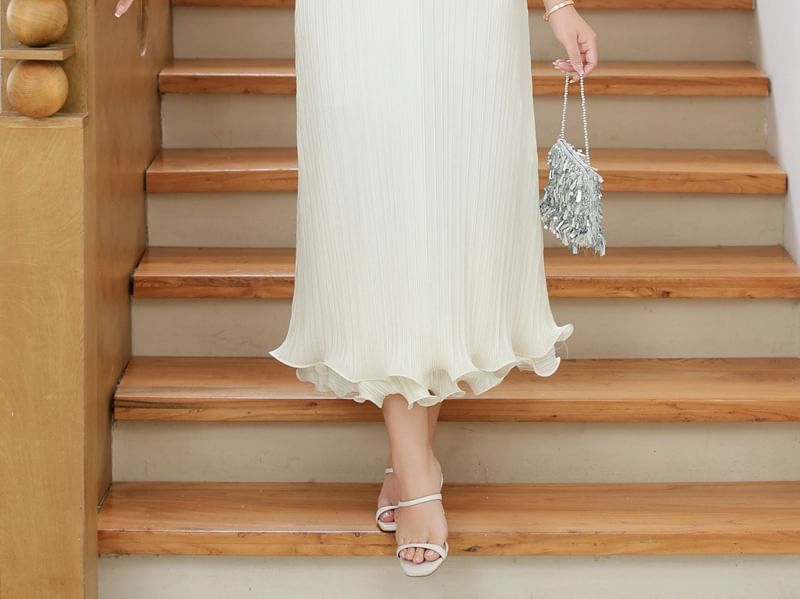 Flowy Solid Camisole & High Waist Maxi Skirt