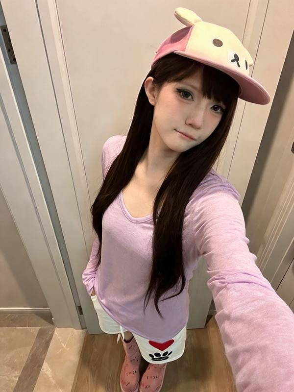 V-Neck Long-Sleeve Solid Tee