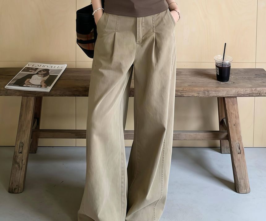 Short Sleeve Crew Neck Plain Slim Fit Tee