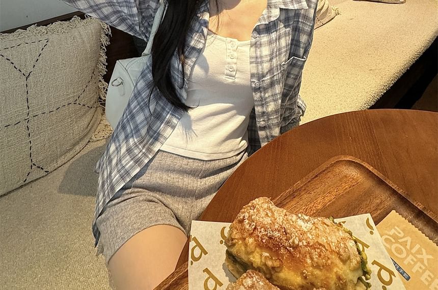 Oversized Plaid Collared Long-Sleeve Shirt