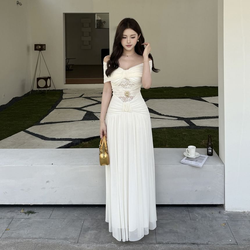 Off Shoulder Plain Lace Panel Ruched Maxi A-Line Dress