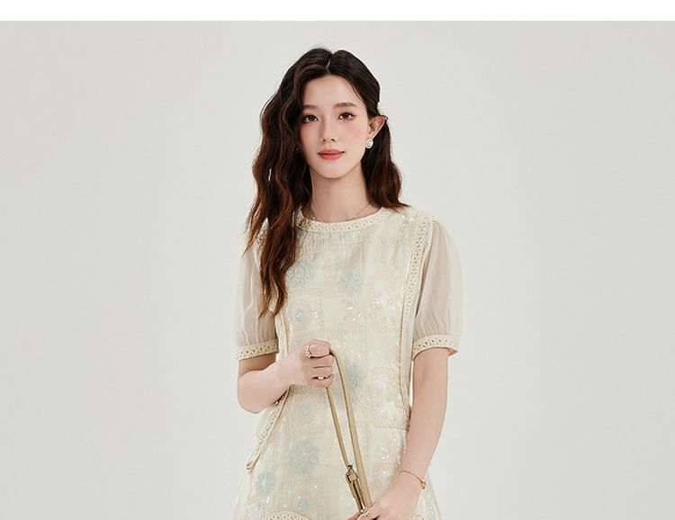 Short-Sleeve Crewneck Lace Maxi A-Line Dress