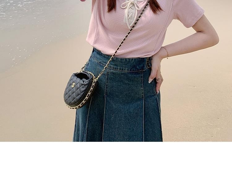Scoop Neck Lace-Up T-Shirt with Short Sleeves