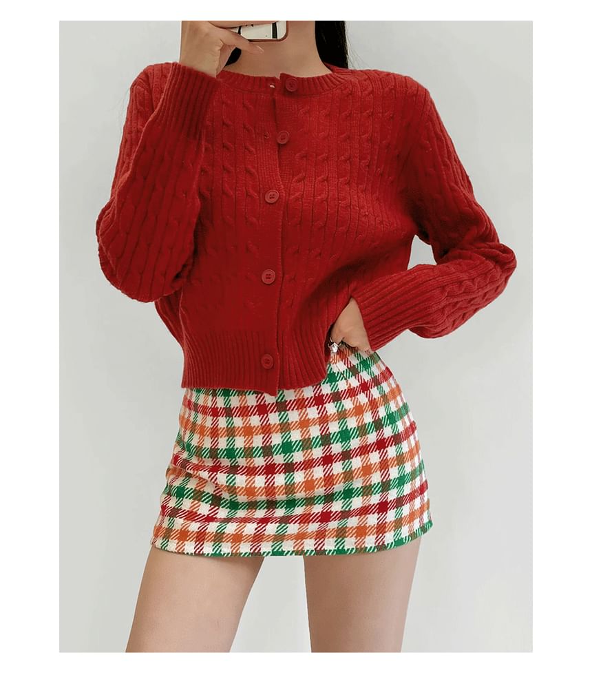 Round Neck Plain Button Up Cable Knit Cardigan