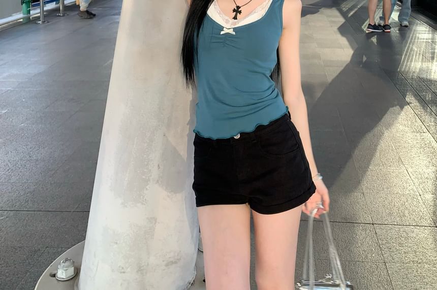 V-Neck Lace Trim Slim Fit Tank Top