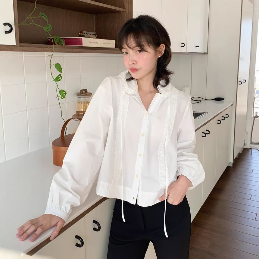 Hooded Lace-Trim Button-Up Blouse with Solid Design