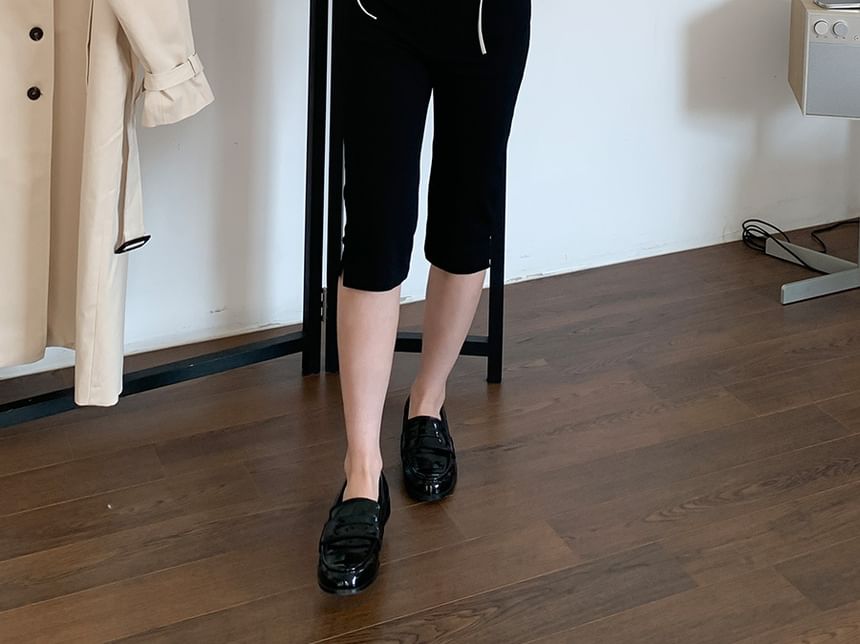 Hooded Lace-Trim Button-Up Blouse with Solid Design