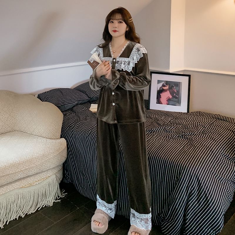 [XL-4XL] Pajama Set: Long-Sleeve Velvet Lace Trim Top + Pants