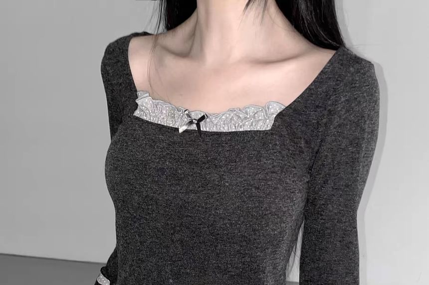 Mock Two-Piece Long-Sleeve Square Neck Lace Trim Crop Top