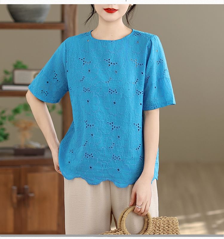 Short-Sleeve Crew Neck Lace Blouse
