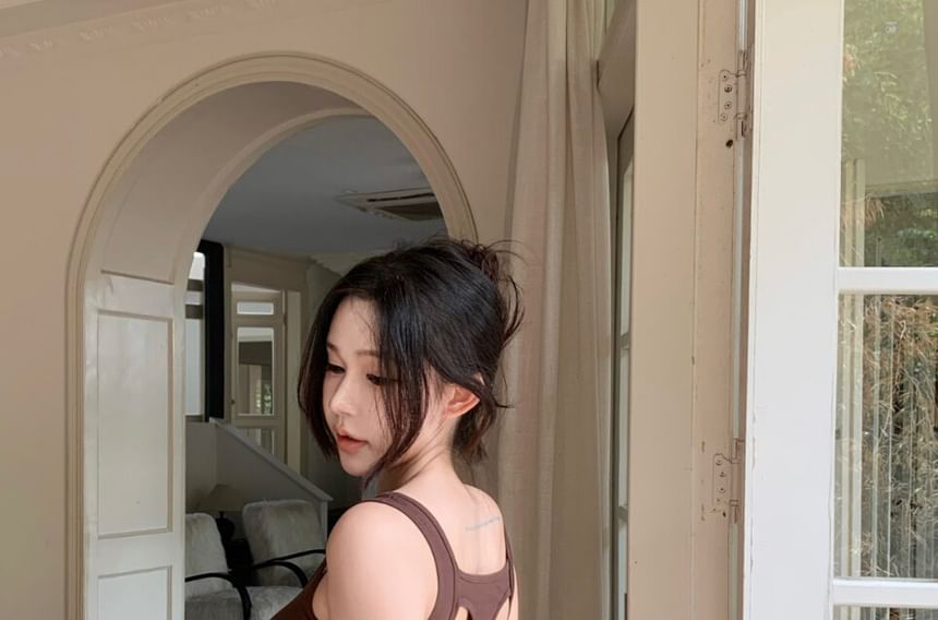 Open-Back Lace Trim Crop Tank with Scoop Neck
