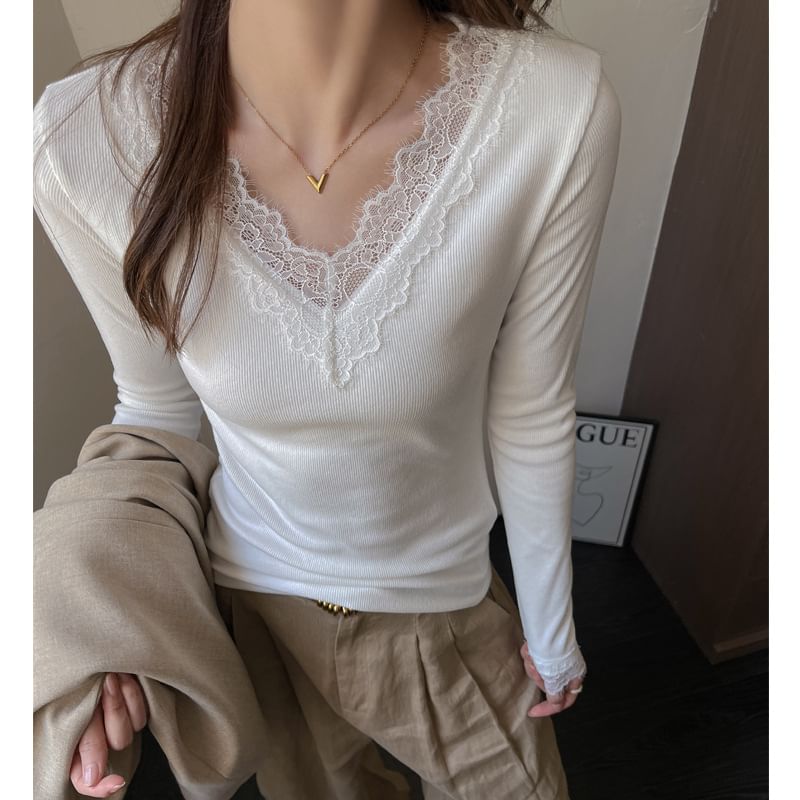 Long-Sleeve V-Neck Plain Lace Trim T-Shirt