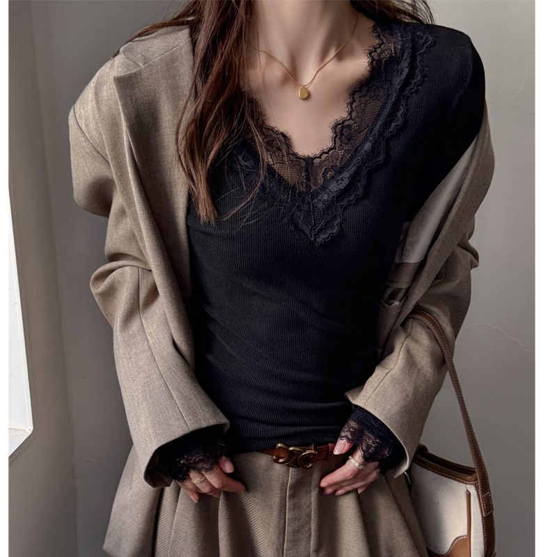 Long-Sleeve V-Neck Plain Lace Trim T-Shirt