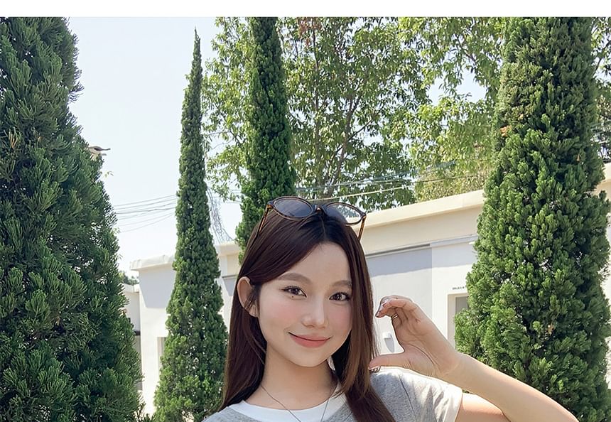 Round Neck Faux Two-Piece Short Sleeve Tee