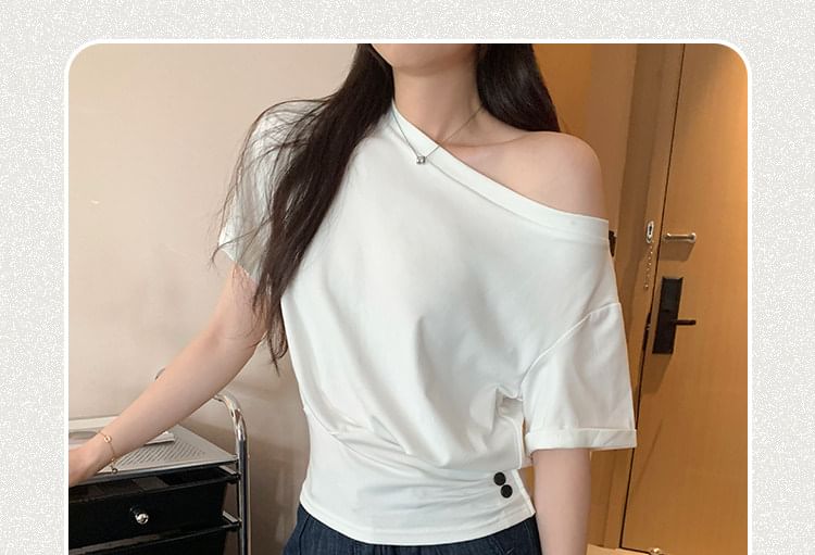 One-Shoulder Short Sleeve Basic Tee