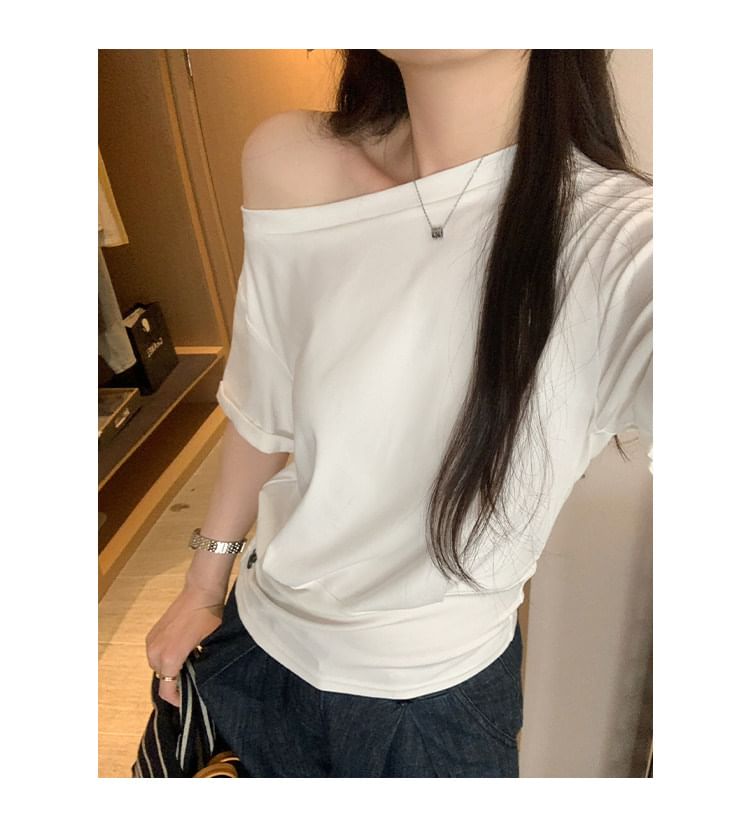 One-Shoulder Short Sleeve Basic Tee