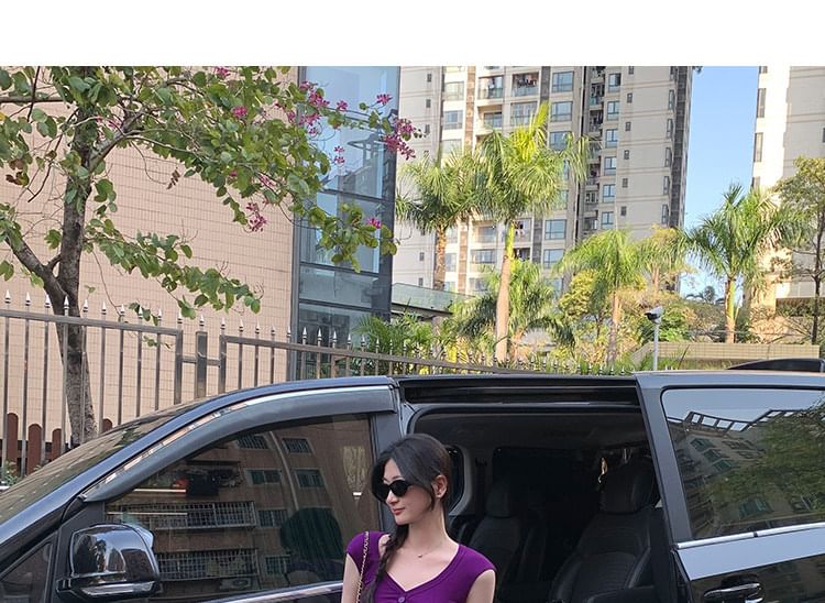 Short Sleeve V-Neck Simple Crop Blouse