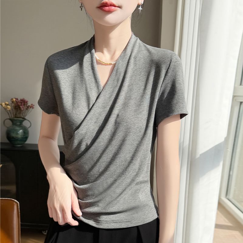 Ruched V-Neck Slim Fit Tee