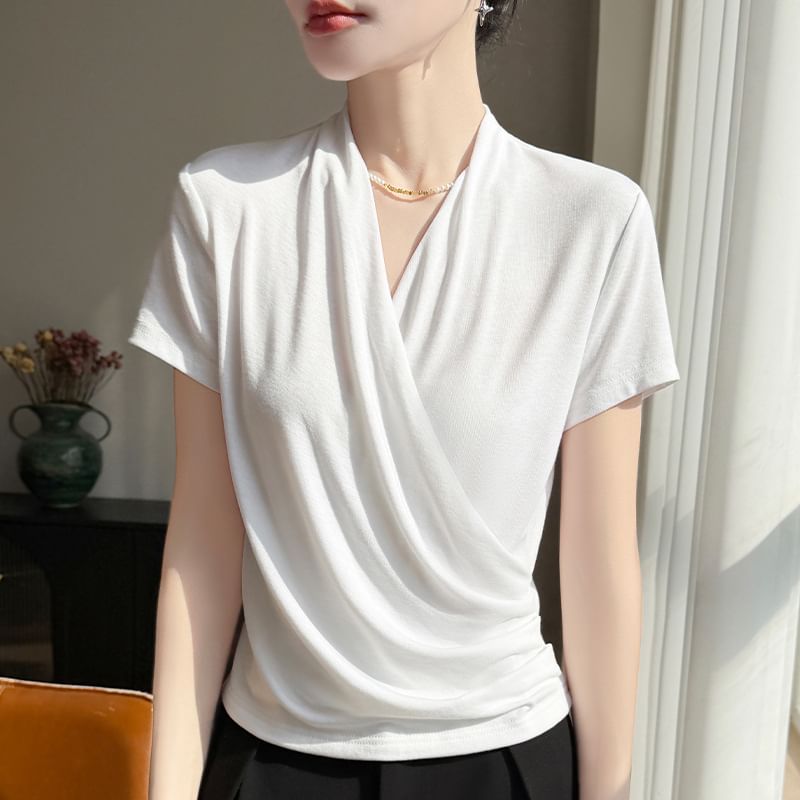 Ruched V-Neck Slim Fit Tee