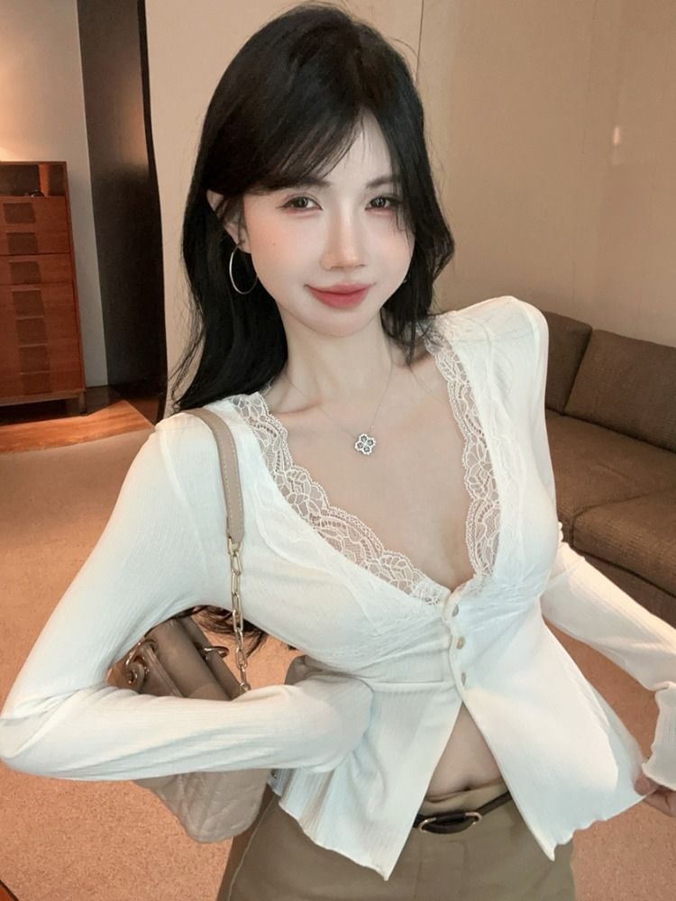 Button-Front Lace-Trimmed Long Sleeve V-Neck Top