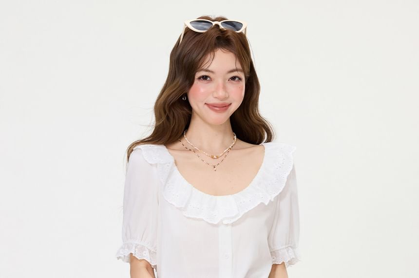 Puff-Sleeve Scoop Neck Plain Lace Trim Blouse