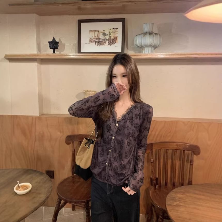 Long-Sleeve V-Neck Lace Trim Top
