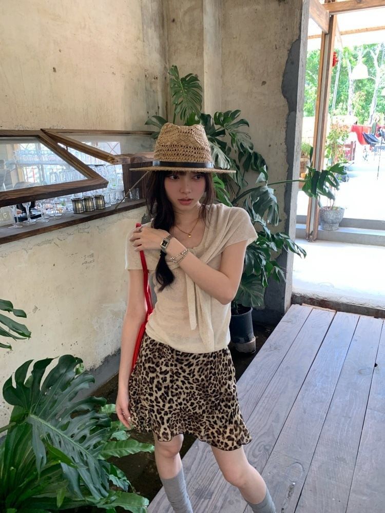 Mid Waist Leopard Print Mini Skirt