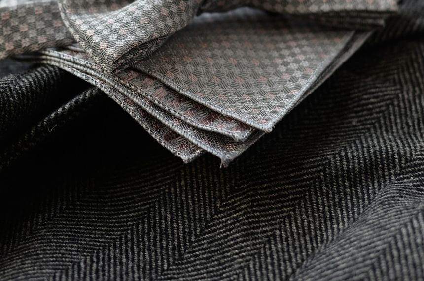 Plaid Bowtie / Tie / Handkerchief / Set