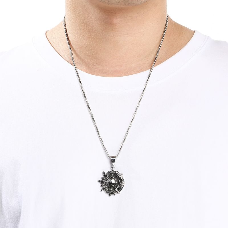 Eye Pendant / Necklace