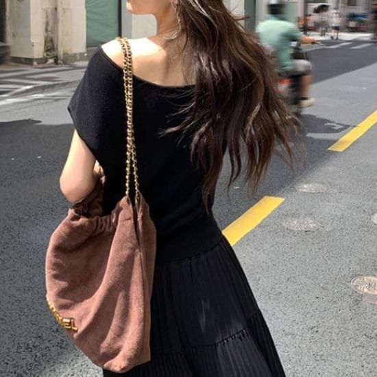 Ruched One-Shoulder Short-Sleeve Knit Top