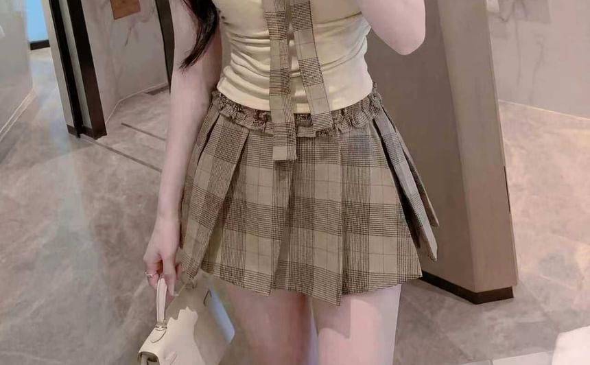 Short-Sleeve Cold Shoulder Plain Ruched Top / Elastic Waist Plaid Mini Pleated Skirt