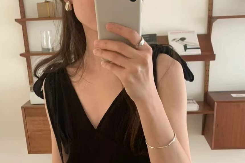 Slim-Fit V-Neck Tie-Strap Tank in Solid Hue