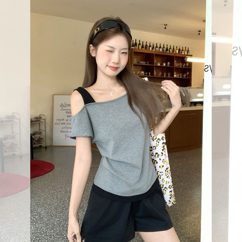 Color-Block Mock Two-Piece Fitted T-Shirt