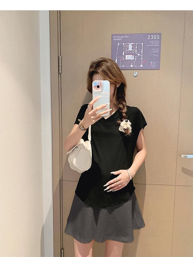 Maternity V-Neck Tee with Elastic-Waist Mini Skort