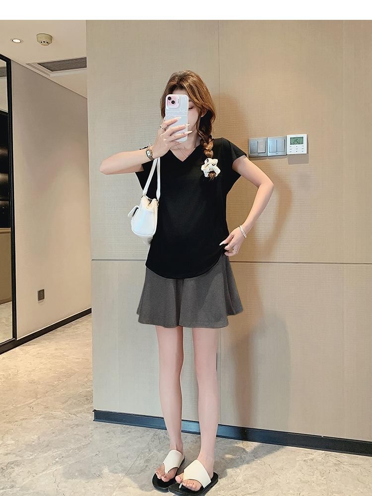 Maternity V-Neck Tee with Elastic-Waist Mini Skort